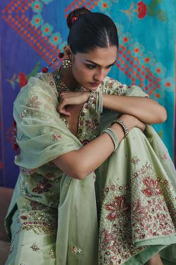 Shop_Show Shaa_Green Organza, Chanderi Sweetheart Neck, Yes Meher Embroidered Kurta Gharara Set _Online_at_Aza_Fashions