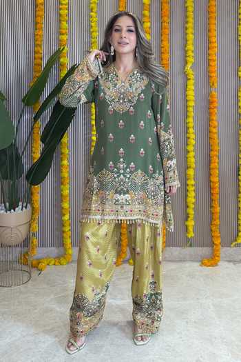 Shop_Surkh Syahi_Green Crepe V-neck, Yes Rooh Embellished Kurta Farshi Salwar Set _Online_at_Aza_Fashions