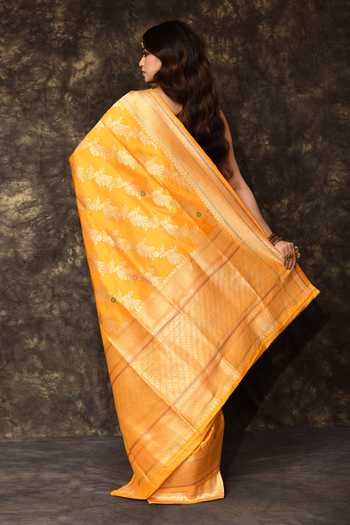 Vishwa By Pinki Sinha Floral Jaal Woven Silk Saree With Running Blouse 