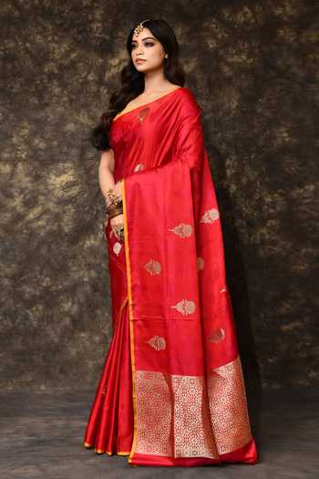 Buy_Vishwa By Pinki Sinha_Red Silk Tear Drop Woven Saree With Running Blouse _Online_at_Aza_Fashions