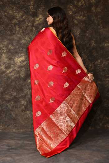 Vishwa By Pinki Sinha Tear Drop Woven Saree With Running Blouse 