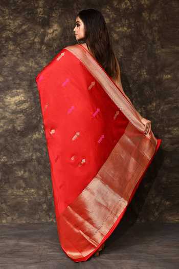 Vishwa By Pinki Sinha Border Woven Saree With Running Blouse 