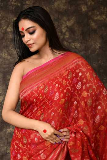 Shop_Vishwa By Pinki Sinha_Red Muslin Handwoven Saree With Running Blouse _Online_at_Aza_Fashions