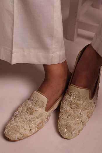 Paarsh The Valli Heritage Zardozi Embroidered Loafers 