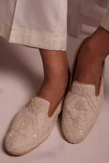 Paarsh_Pink The Silent Embroidered Loafers _Online_at_Aza_Fashions