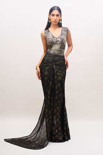 Tarun Tahiliani Black Round Neck, Embroidered Cape Skirt Set Online at Aza Fashions Tarun Tahiliani_Black Round Neck, Embroidered Cape Skirt Set _Online_at_Aza_Fashions