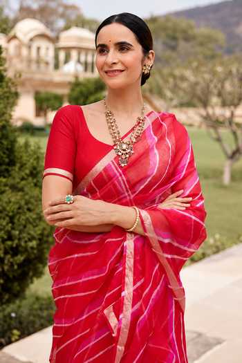 Geroo Jaipur_Magenta Silk Leheriya Pattern Saree With Blouse _Online_at_Aza_Fashions