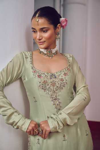 Irrau By Samir Mantri Green Chanderi Silk, Organza Scoop Neck Kairi Embroidered Butti Kurta Set Online at Aza Fashions Irrau By Samir Mantri_Green Chanderi Silk, Organza Scoop Neck Kairi Embroidered Butti Kurta Set _Online_at_Aza_Fashions