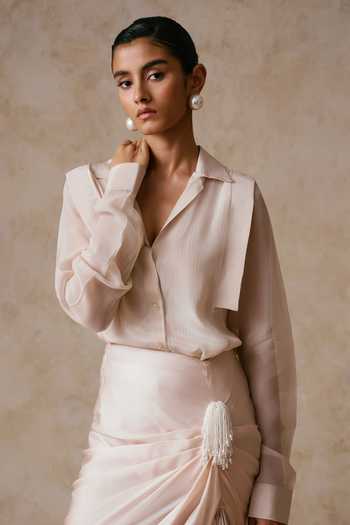 Buy Nirmooha Ivory Organza, Satin Collared Oscillate Fluid Shirt With Draped Asymmetric Skirt Online at Aza Fashions Buy_Nirmooha_Ivory Organza, Satin Collared Oscillate Fluid Shirt With Draped Asymmetric Skirt _Online_at_Aza_Fashions
