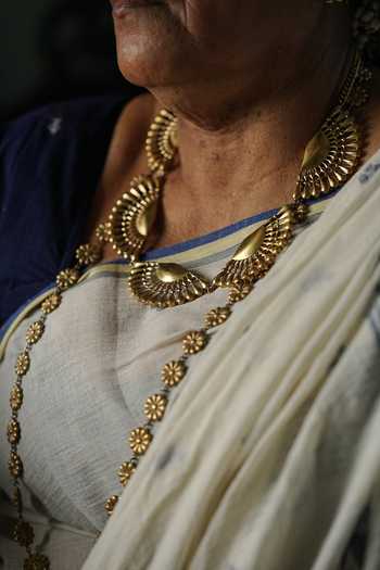 Shop_Anki Bunki Aditi_Gold Plated Pakha Fan Shaped Motif Necklace Set _Online_at_Aza_Fashions
