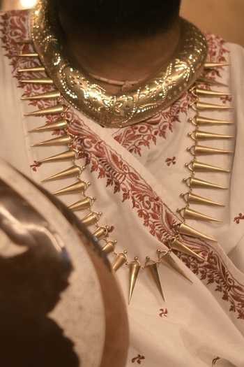 Anki Bunki Aditi Gold Plated Carrot Conical Spiked Necklace Online at Aza Fashions Anki Bunki Aditi_Gold Plated Carrot Conical Spiked Necklace _Online_at_Aza_Fashions
