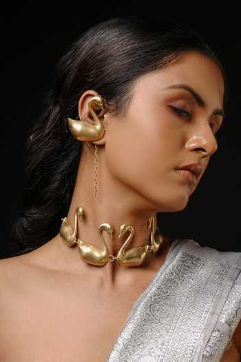 Buy_Anki Bunki Aditi_Gold Plated Big Duck Shaped Earrings 