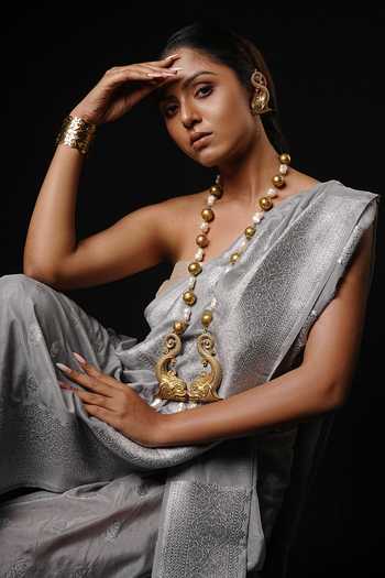 Anki Bunki Aditi Makar Long Pendant Necklace With Ear Cuffs 