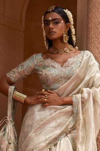Anki Bunki Aditi Akriti Leaf Cutwork Necklace Set 