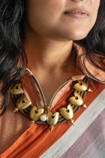 Anki Bunki Aditi_Gold Plated Mukut Crown Inspired Choker _Online_at_Aza_Fashions