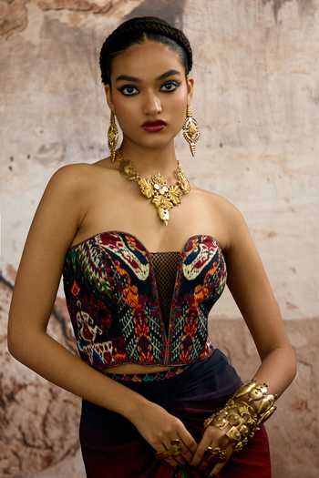 Anki Bunki Aditi Gold Plated Priti Bird And Florals Choker Online at Aza Fashions Anki Bunki Aditi_Gold Plated Priti Bird And Florals Choker _Online_at_Aza_Fashions