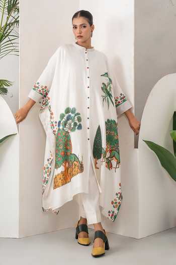 Haute Mess Ivory Silk, Chanderi Mandarin Collar Kaftan Set at Aza Fashions Haute Mess_Ivory Silk, Chanderi Mandarin Collar Kaftan Set _at_Aza_Fashions