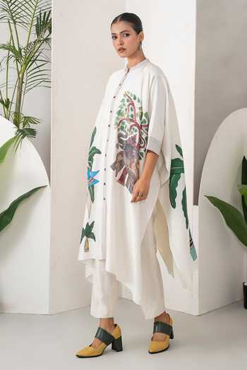 Haute Mess Ivory Silk, Chanderi Mandarin Collar Elephant And Tropical Foliage Kaftan Set Online at Aza Fashions Haute Mess_Ivory Silk, Chanderi Mandarin Collar Elephant And Tropical Foliage Kaftan Set _Online_at_Aza_Fashions