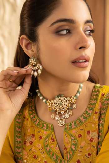 Kaari Polki Embellished Necklace & Earring Set 