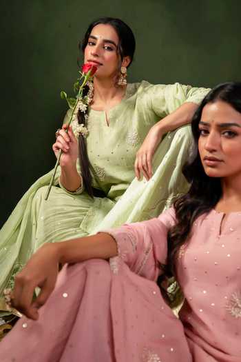 Buy_Gulabik Jaipur_Green Chanderi Split V-neck Hand Embroidered Kurta Set _Online_at_Aza_Fashions
