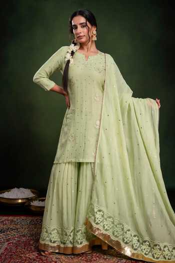 Gulabik Jaipur_Green Chanderi Split V-neck Hand Embroidered Kurta Set _at_Aza_Fashions