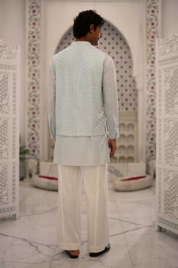 Dash And Dot Embroidered Textured Bundi With Kurta 
