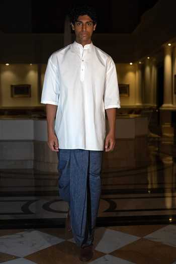 Buy Dash And Dot White Cotton Short Shirt Kurta Online at Aza Fashions Buy_Dash And Dot_White Cotton Short Shirt Kurta _Online_at_Aza_Fashions