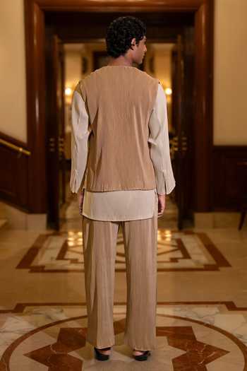 Dash And Dot Pleated Textured Jacket 