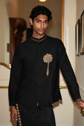 Dash And Dot Embroidered Motif Shirt 