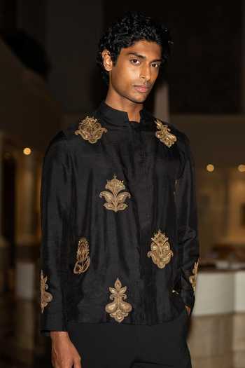 Dash And Dot Embroidered Textured Shirt 