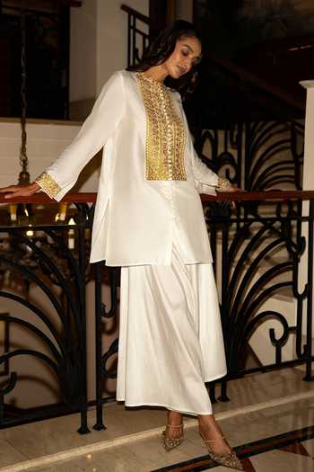 Shop Dash And Dot Ivory Viscose, Nylon Draped Culotte Online at Aza Fashions Shop_Dash And Dot_Ivory Viscose, Nylon Draped Culotte _Online_at_Aza_Fashions