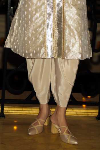 Dash And Dot Beige Viscose Draped Dhoti Pant Online at Aza Fashions Dash And Dot_Beige Viscose Draped Dhoti Pant _Online_at_Aza_Fashions