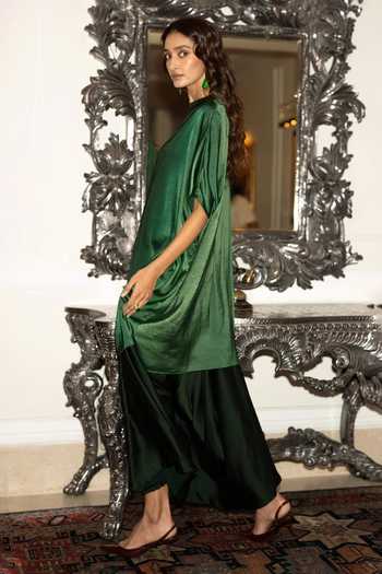 Buy Dash And Dot Emerald Green Polyester Boat Flowy Ombre Boxy Tunic And Draped Culotte Pant Set Online at Aza Fashions Buy_Dash And Dot_Emerald Green Polyester Boat Flowy Ombre Boxy Tunic And Draped Culotte Pant Set _Online_at_Aza_Fashions