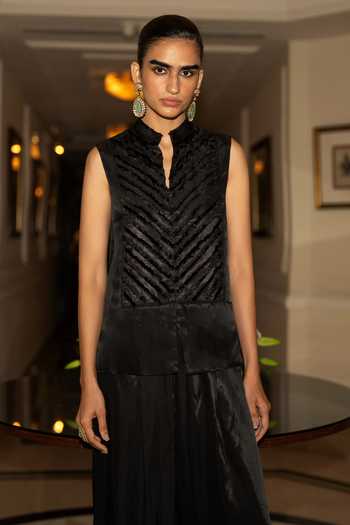 Buy Dash And Dot Black Viscose Mandarin Collar Patchwork Sleeveless Waistcoat Online at Aza Fashions Buy_Dash And Dot_Black Viscose Mandarin Collar Patchwork Sleeveless Waistcoat _Online_at_Aza_Fashions