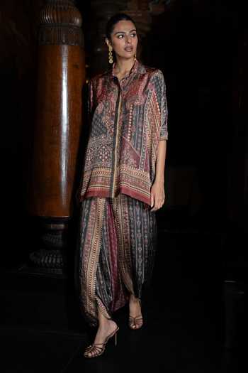 Buy_Dash And Dot_Multi Color Viscose Collared Neck Boxy Printed Shirt _Online_at_Aza_Fashions