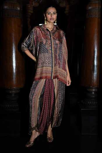 Shop_Dash And Dot_Multi Color Viscose Collared Neck Boxy Printed Shirt _Online_at_Aza_Fashions