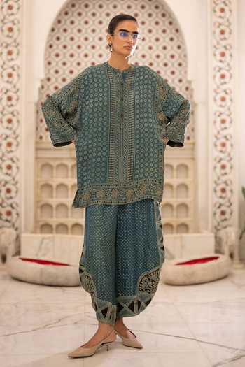 Dash And Dot Multi Color Viscose Mandarin Collar Ajrakh Print Kurta And Wide-legged Pant Set at Aza Fashions Dash And Dot_Multi Color Viscose Mandarin Collar Ajrakh Print Kurta And Wide-legged Pant Set _at_Aza_Fashions