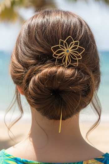 Ornamaas Floral Juda Pin 