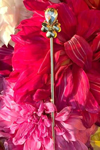 Ornamaas Gold Heart Juda Pin Online at Aza Fashions Ornamaas_Gold Heart Juda Pin _Online_at_Aza_Fashions