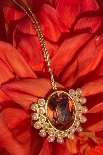 Ornamaas Amber Oval Gemstone Maangtikka 