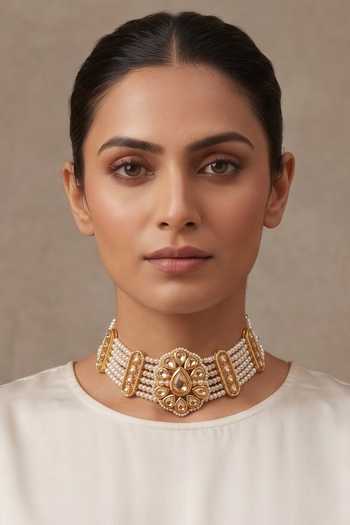 Buy Ornamaas White Floral Medallion Pearl Necklace Online at Aza Fashions Buy_Ornamaas_White Floral Medallion Pearl Necklace _Online_at_Aza_Fashions