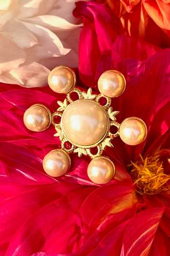 Ornamaas Bahaar Radial Pearl Ring 