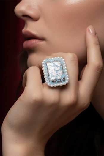 Ornamaas Hand Painted Centre Ring 