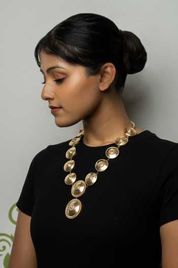 Anki Bunki Aditi Vartula Carved Circular Pendant Necklace 