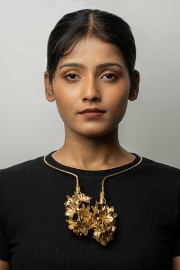 Anki Bunki Aditi Water Hyacinth Necklace 