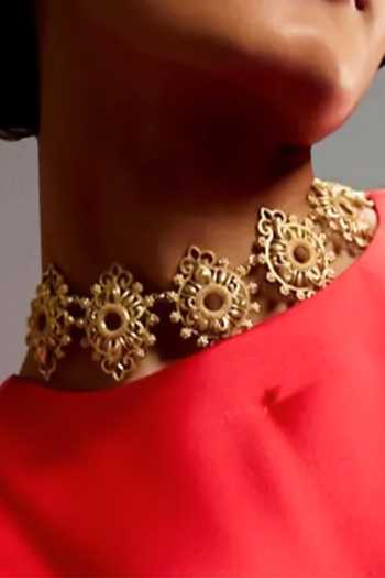 Anki Bunki Aditi Gold Plated Sima Froal Embellished Choker Online at Aza Fashions Anki Bunki Aditi_Gold Plated Sima Froal Embellished Choker _Online_at_Aza_Fashions