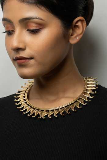 Shop_Anki Bunki Aditi_Gold Plated Aamba Sunburst Collar Choker _Online_at_Aza_Fashions