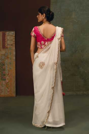 17:17 By Simmi Saboo Lotus Embroidered Saree With Blouse