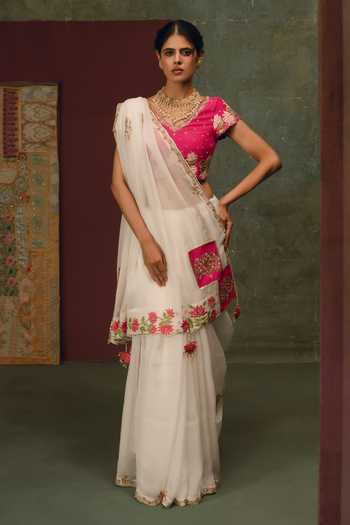 17:17 By Simmi Saboo Lotus Embroidered Saree With Blouse