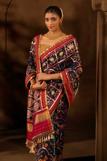 17:17 By Simmi Saboo Patola Pattern Saree